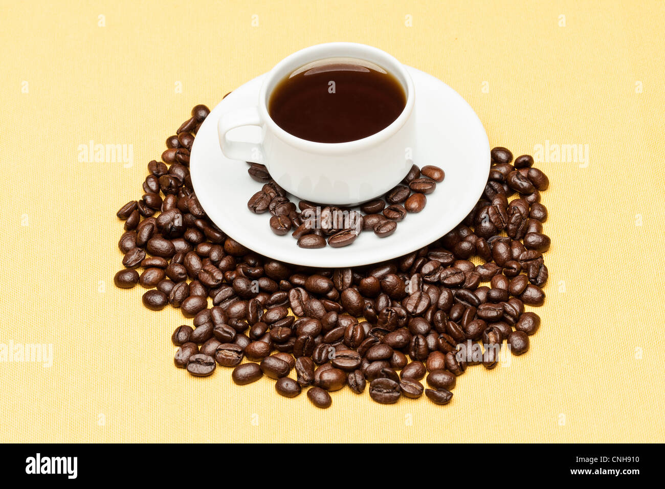 Tasse de café en grains et Banque D'Images