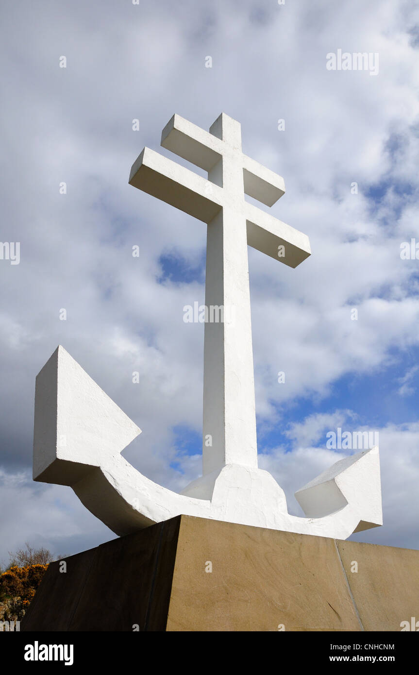 Croix d'ancrage monument érigé pour commémorer les braves officiers de marine français libre tués PENDANT LA SECONDE GUERRE MONDIALE Banque D'Images