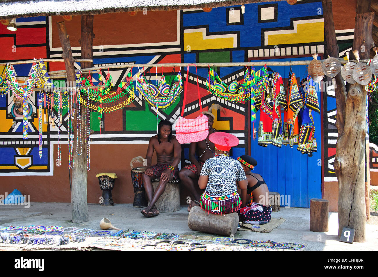 Caler au souvenir culturel Lesedi African village, Broederstroom, Johannesburg, la Province de Gauteng, Afrique du Sud Banque D'Images