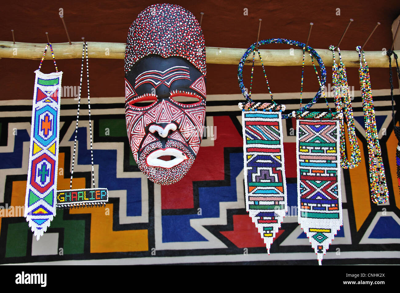 Caler au souvenir culturel Lesedi African village, Broederstroom, Johannesburg, la Province de Gauteng, Afrique du Sud Banque D'Images