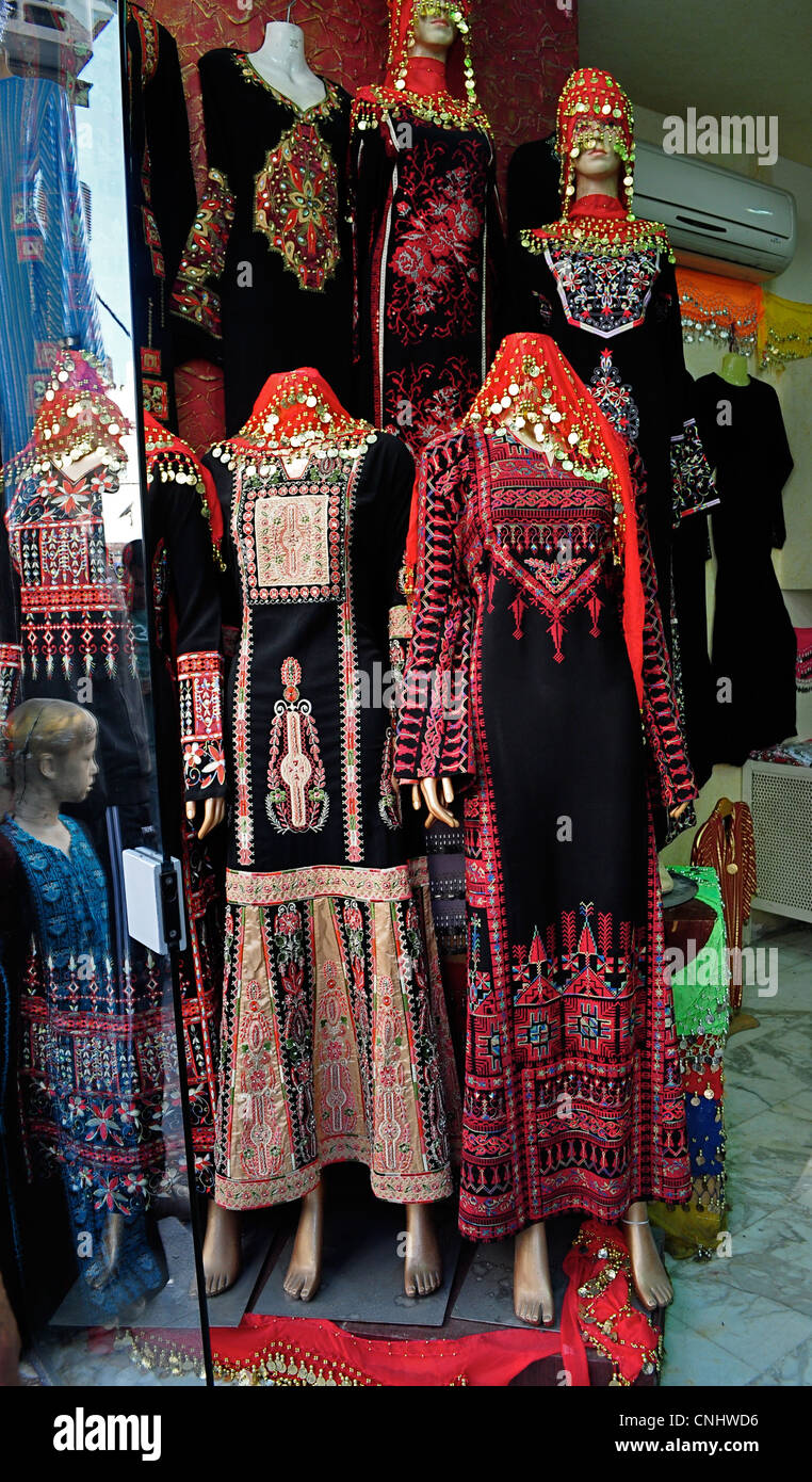 Palestinian Robe Palestinian in traditional clothing Banque de photographies et d’images ...