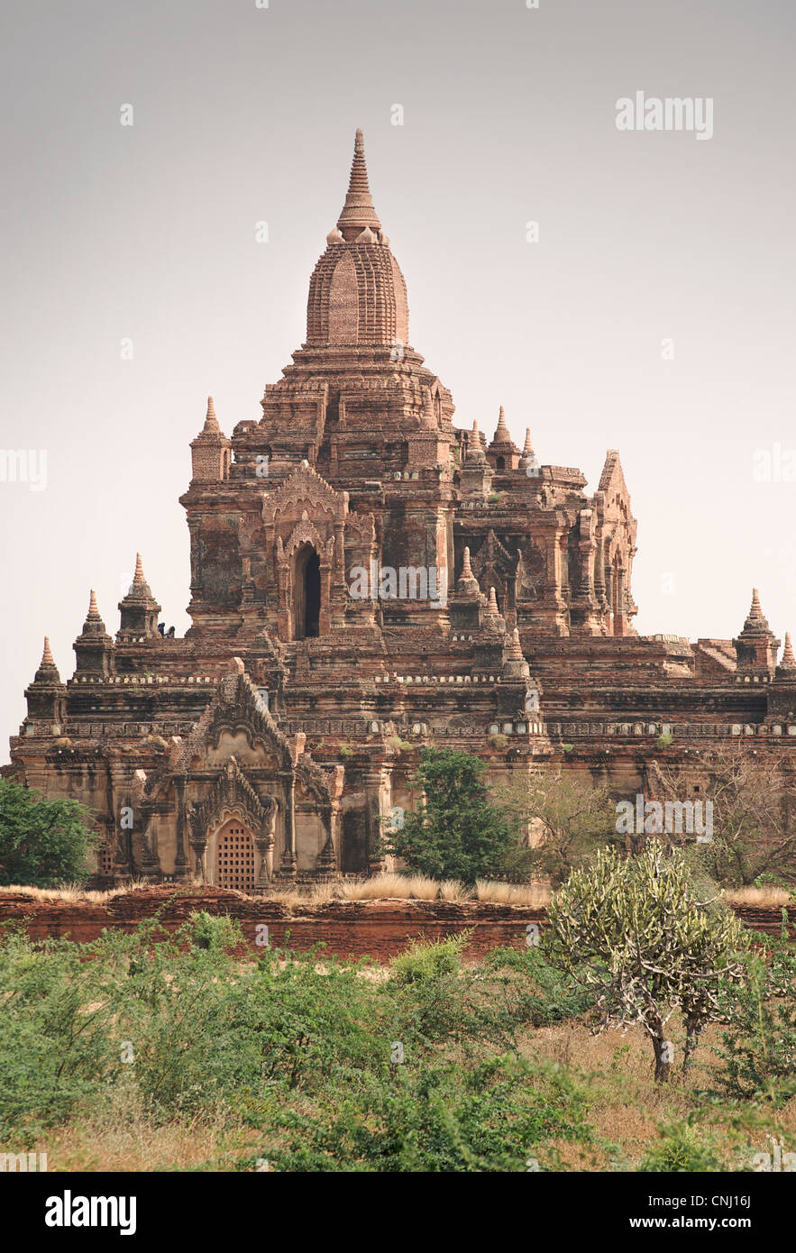 Ancien temple sur la plaine de Bagan, Birmanie. Bagan, Myanmar Banque D'Images