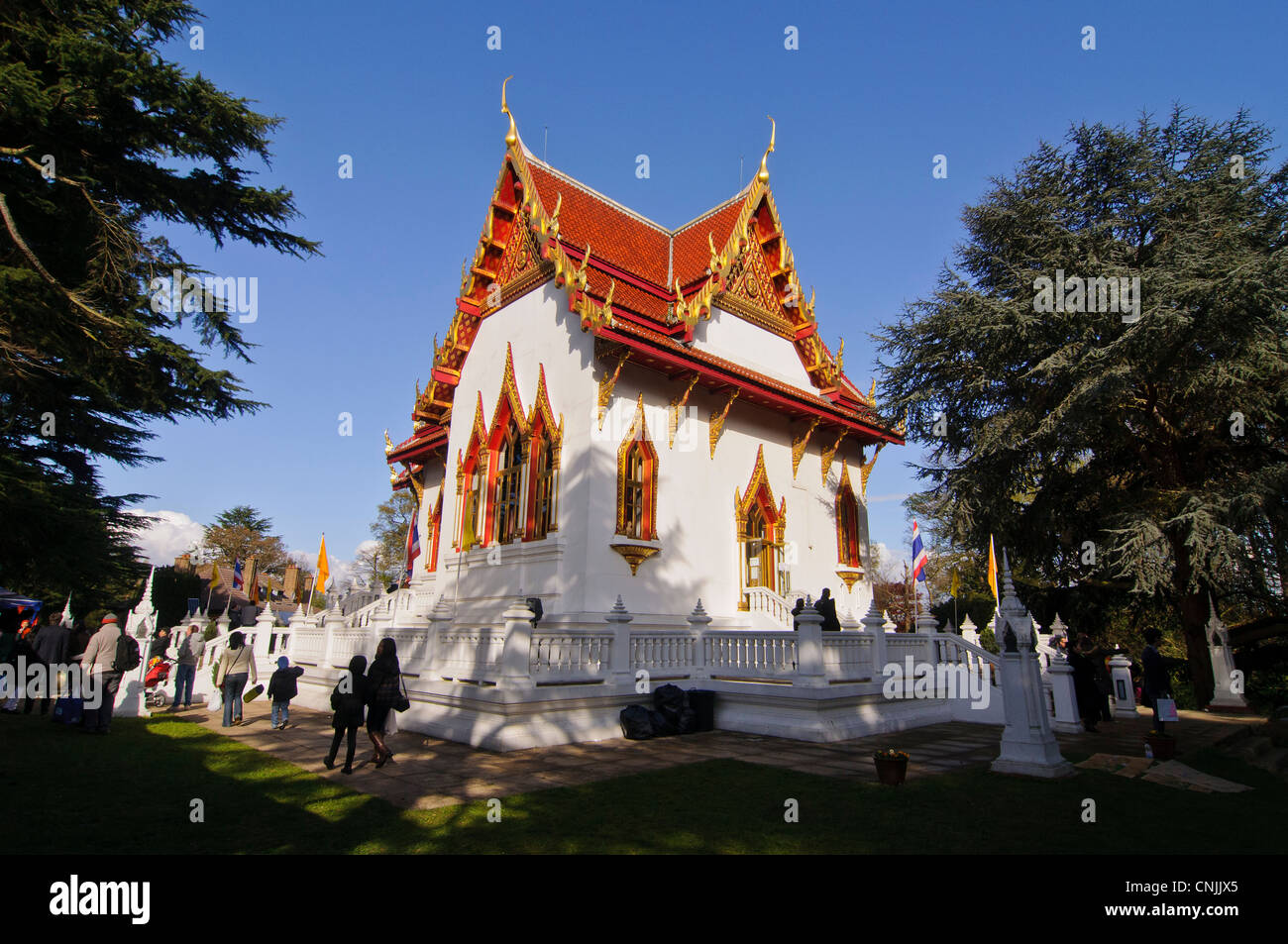 Wimbledon, Londres, Royaume-Uni, 15 avril 2012. À la Thai temple de Wat Buddhapadipa pour célébrer Songkran, Nouvel An thaï. Banque D'Images