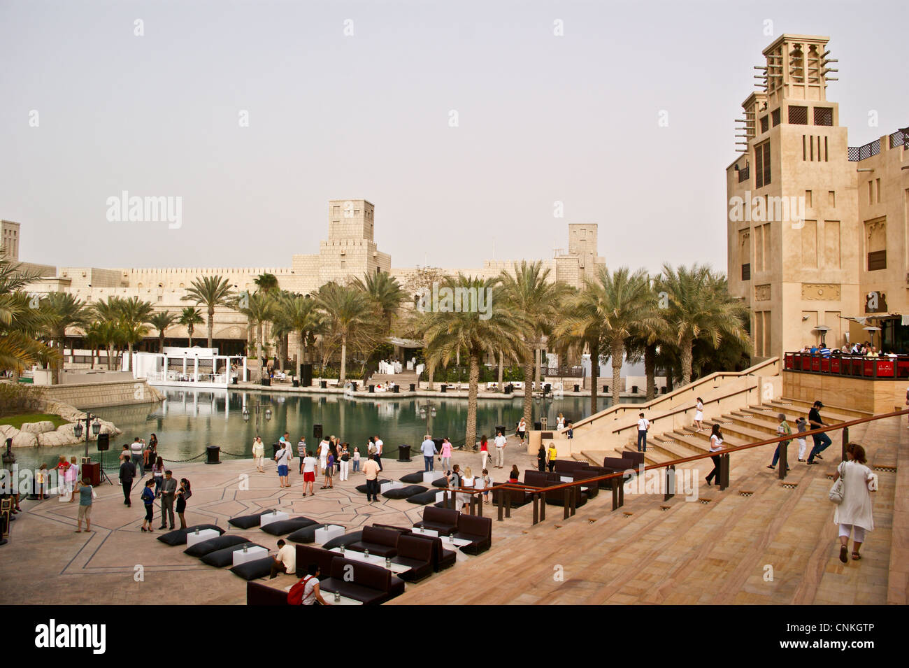 Amphithéâtre en plein air à Madinat Jumeirah resort, Dubai, Émirats Arabes Unis Banque D'Images
