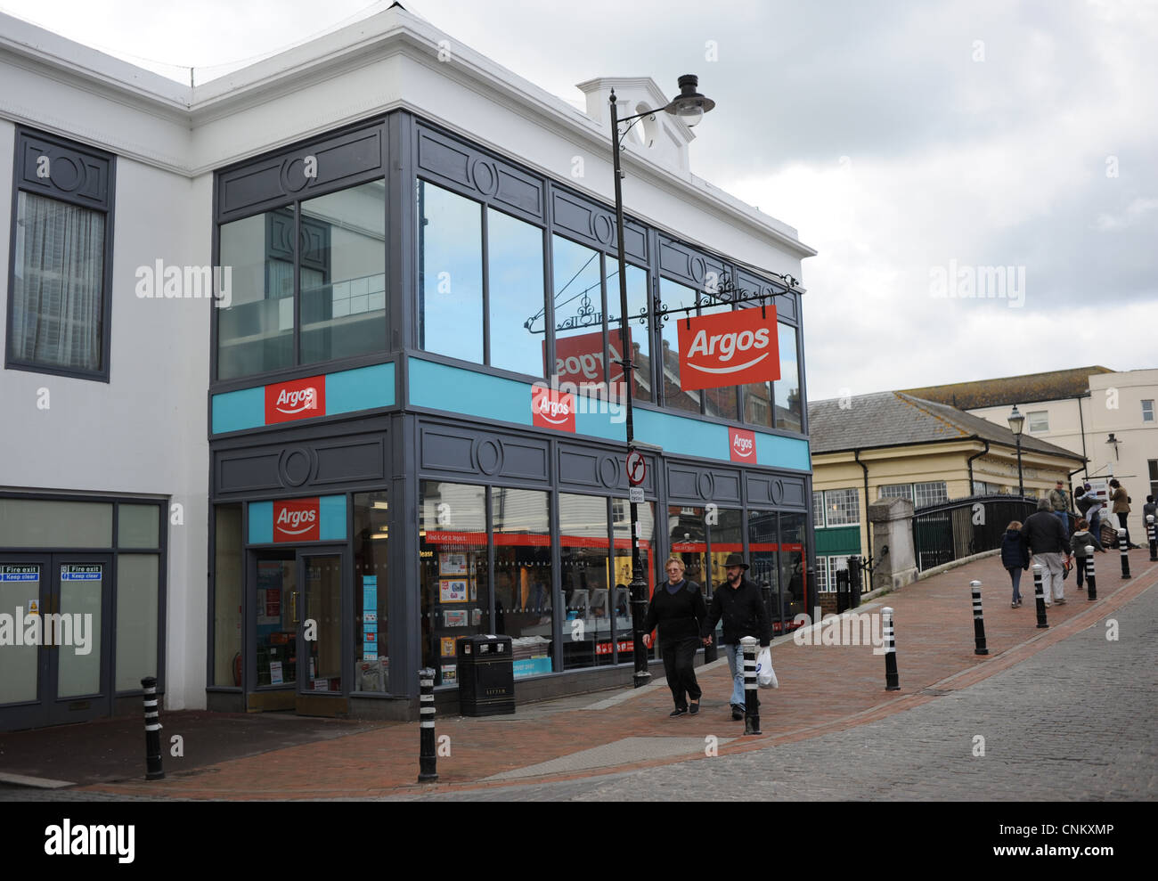 Le centre-ville de Lewes, East Sussex UK - boutique catalogue Argos Banque D'Images