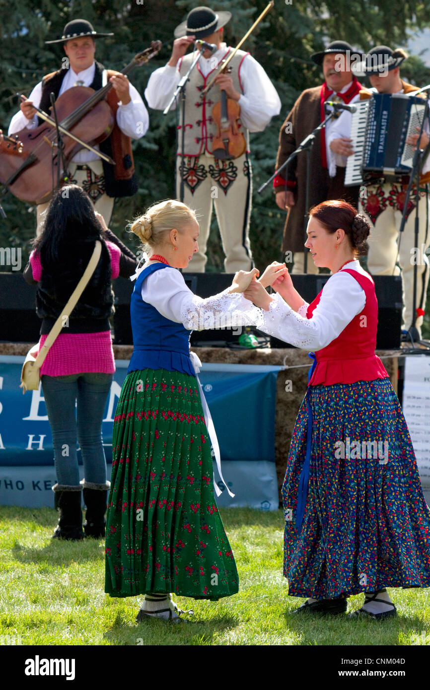 Polish Highlanders danseurs et musiciens sur le bord arrière de la brebis Festival à Hailey, Idaho, USA. Banque D'Images