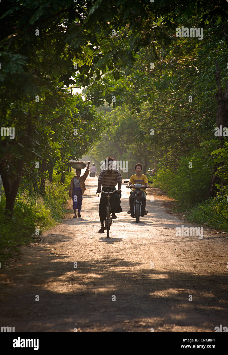 Petites Rues de Mandalay dans la matinée. Mandalay, Birmanie. Myanmar Banque D'Images