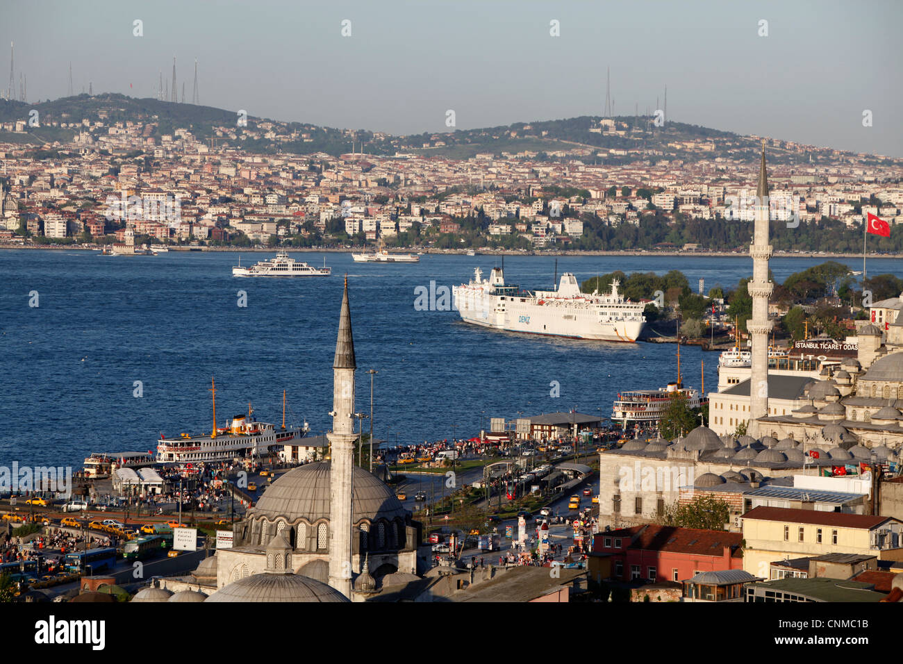 Vue sur le Bosphore, Istanbul, Turquie, Europe Banque D'Images