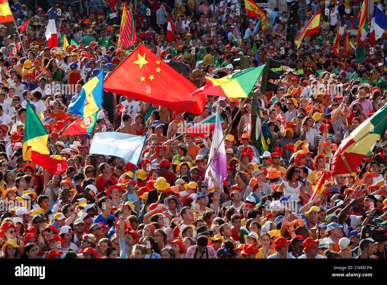 Foule de pèlerins à la Journée mondiale de la jeunesse, Madrid, Spain, Europe Banque D'Images