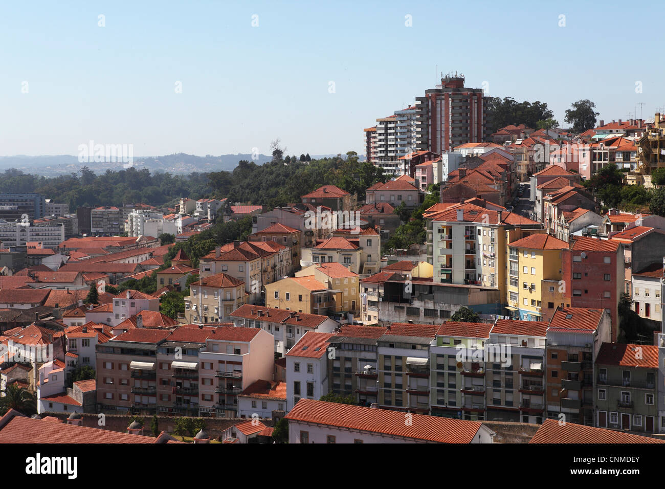 Les toits de tuile de la vieille ville, Coimbra, Beira Litoral, Portugal, Europe Banque D'Images