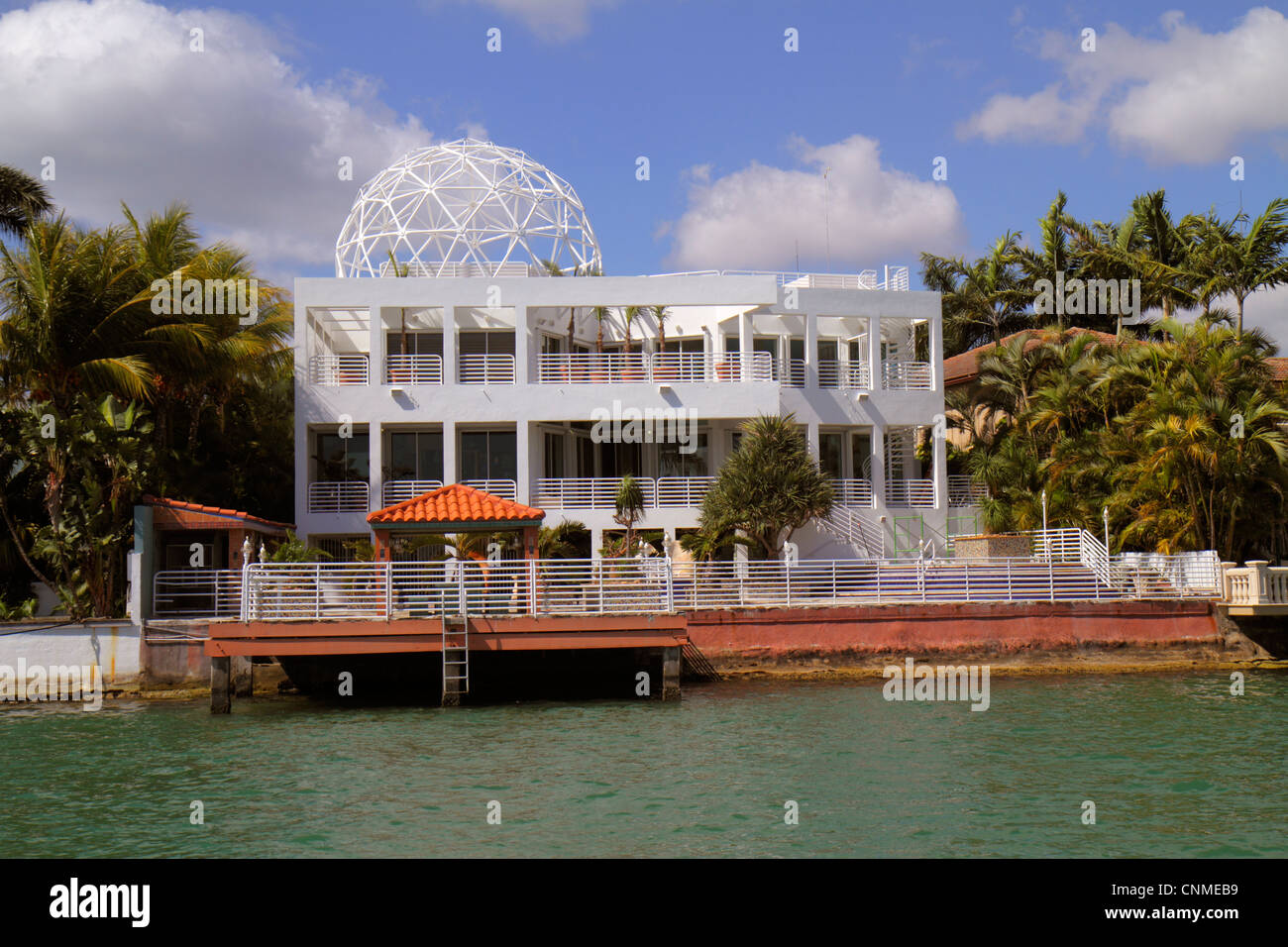 Miami Beach Florida,Biscayne Bay,Hibiscus Island,25 North Hibiscus Drive,maison en bord de mer,manoir,célébrité,Ricky Martin,chanteur,animateur,geodesic do Banque D'Images