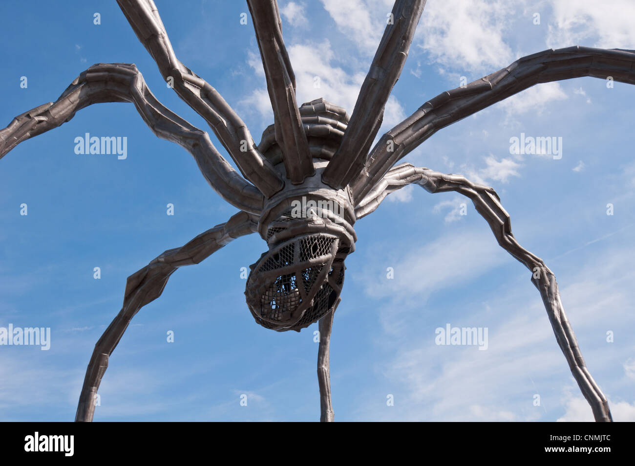Maman est une sculpture par l'artiste français Louise Bourgeois. Dans la photo a été exposé à Zurich. Photo prise le 12.06.2011 Banque D'Images