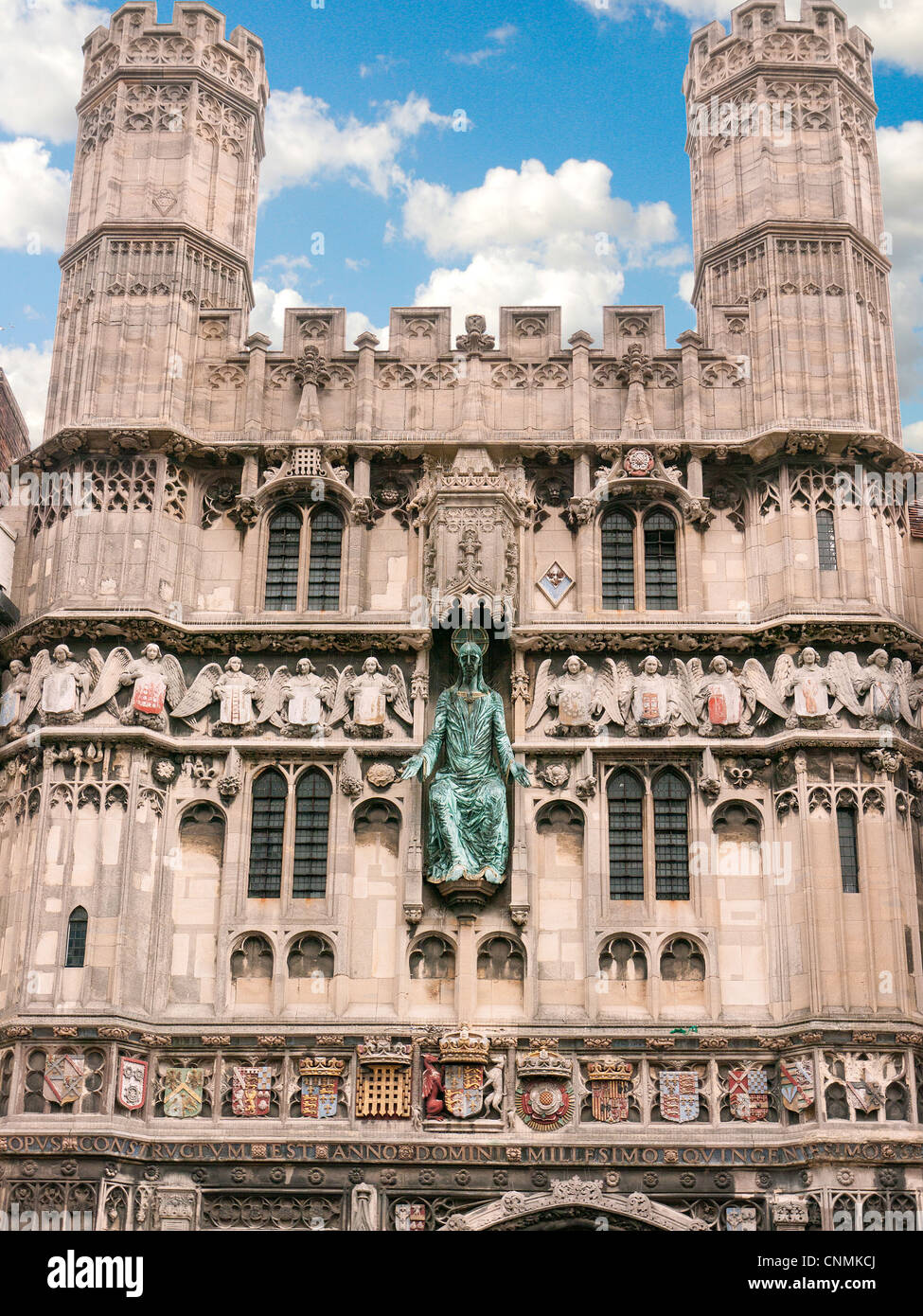 Les tours frontale de la Cathédrale de Canterbury, construit par saint Augustin et saint Thomas Becket où a été assassiné Banque D'Images