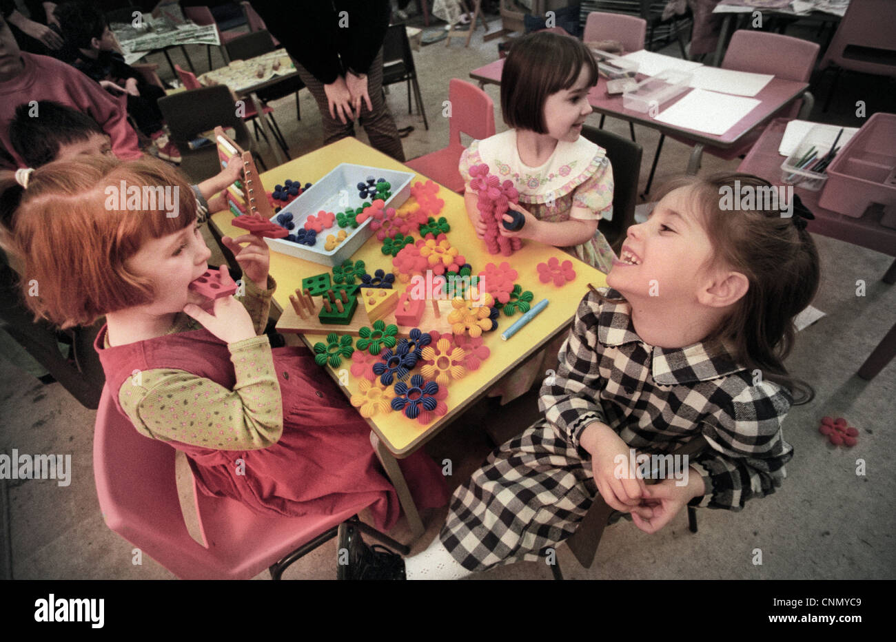 L'école maternelle des enfants à une crèche à Surrey, en Angleterre. UK Banque D'Images