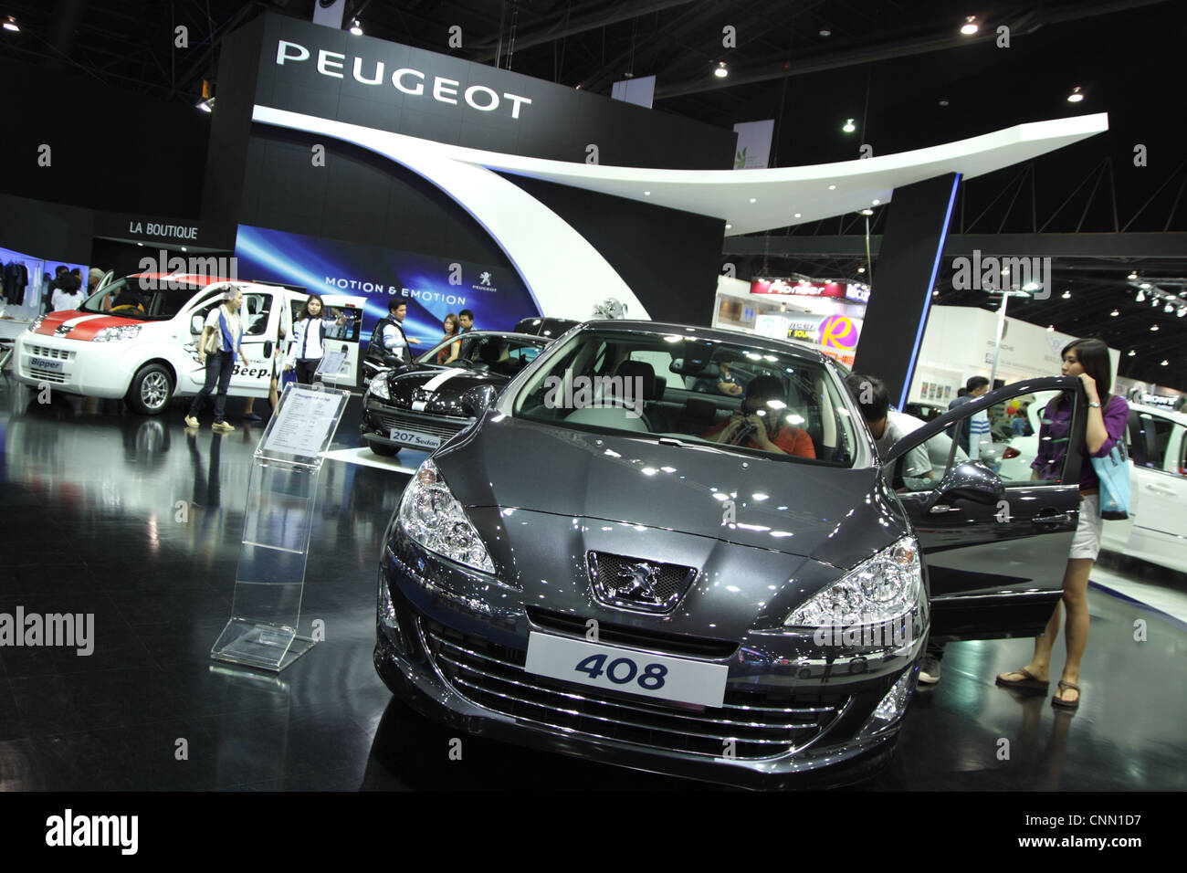 Voitures Peugeot sur l'affichage à l'Thaïlande Motor Show 2012 Banque D'Images