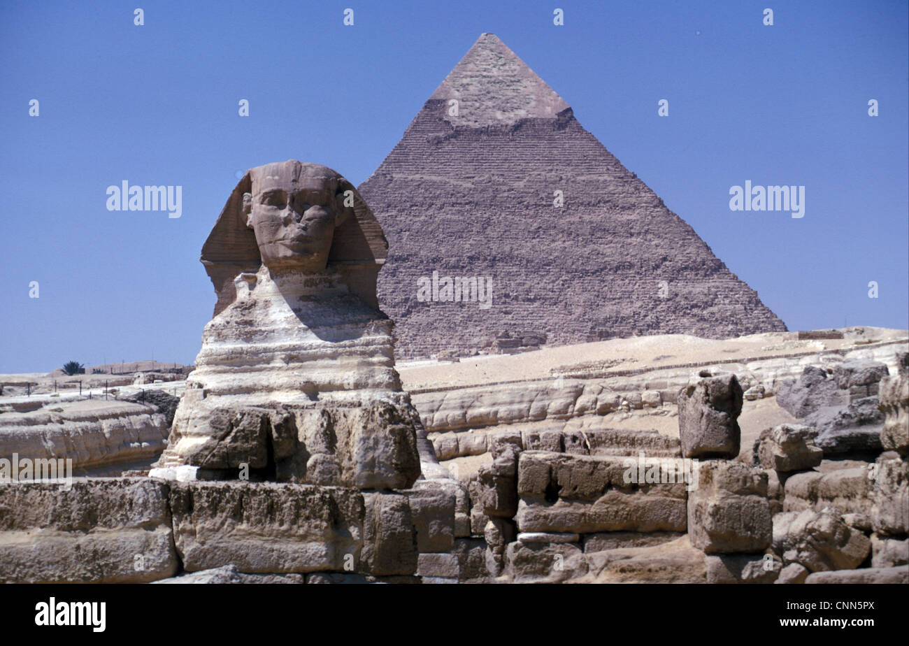L'Égypte. Archeaology Gizeh - Sphinx & Pyramides de Khéphren Banque D'Images