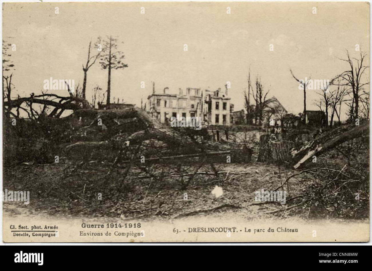 Une autre collection de photos d'archives et de cartes postales de la première Guerre mondiale de 1915 à 1917, capturant des moments de guerre de tranchées, le Royal Flying corps, et la vie des soldats sur le terrain. Banque D'Images