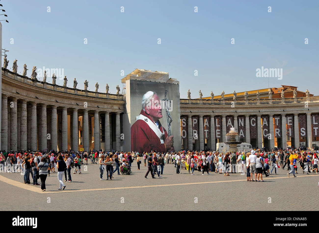 La Place Saint Pierre à Rome Italie Europe Le Pape Jean Paul II Banque D'Images