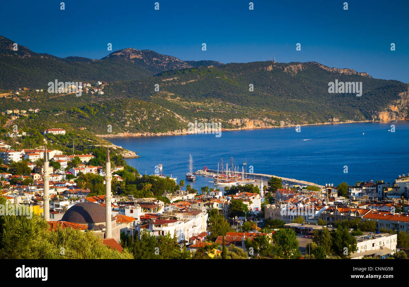 Vue sur la ville. Kas. La province d'Antalya, côte méditerranéenne. La Turquie. Banque D'Images