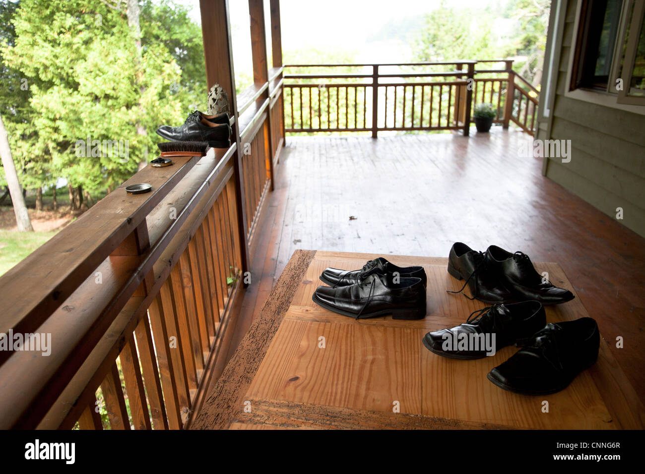 Chaussures le porche, Mariage, Muskoka, Ontario, Canada Banque D'Images
