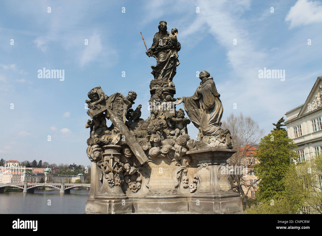 Statue sur le pont Charles de Prague. Banque D'Images