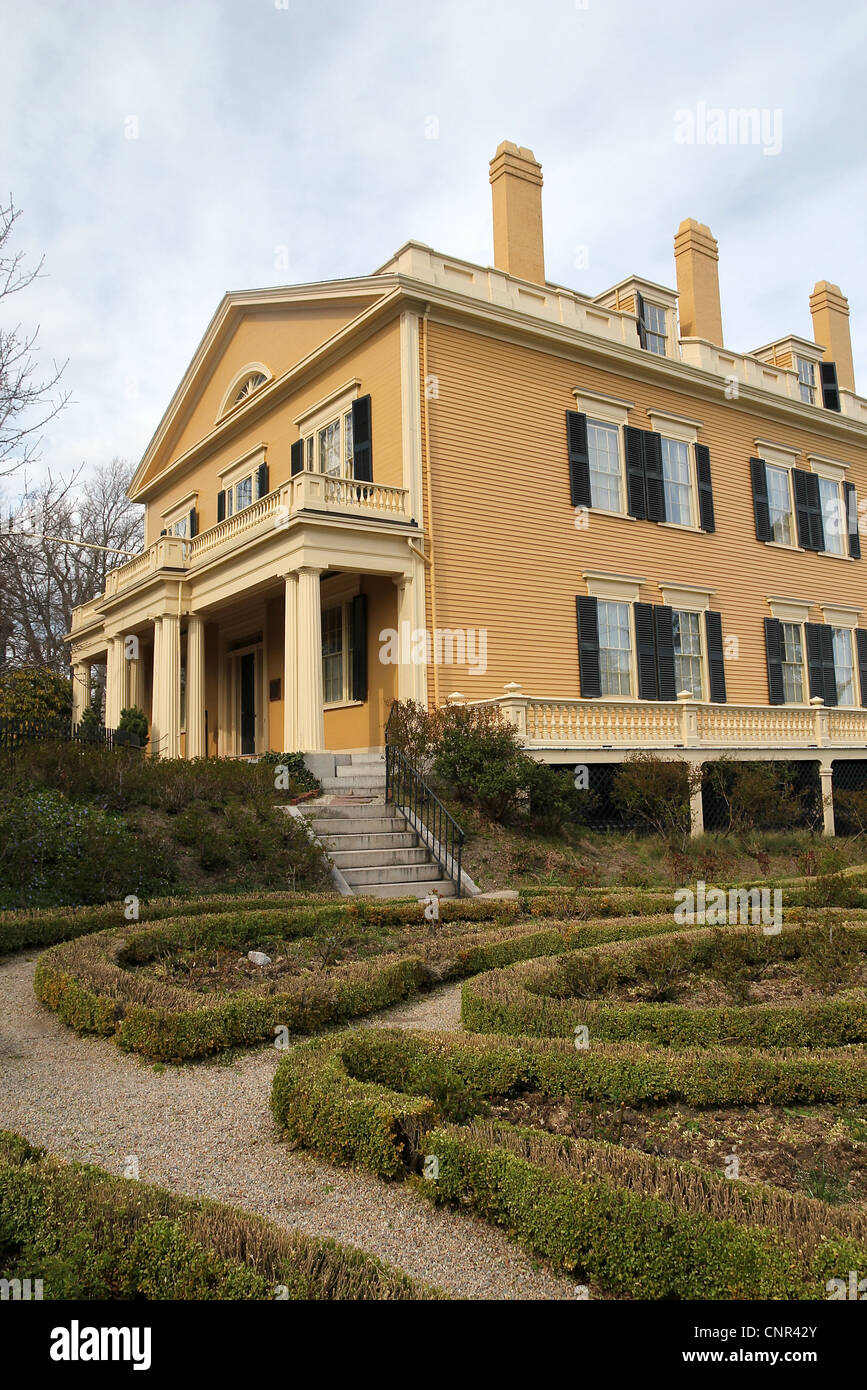 Rotch-Jones-Duff House and Garden Museum, New Bedford, Massachusetts. La propriété a été construite pour un marchand de la chasse à la baleine en 1834. Banque D'Images