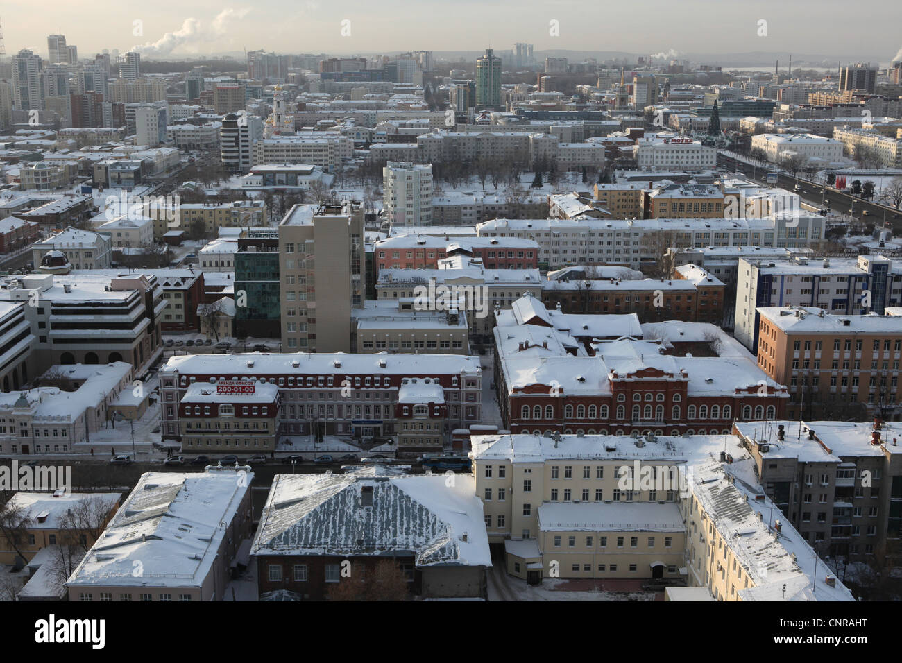 Vue panoramique sur le centre historique de Yekaterinburg, Russie, du point d'observation à l'Antei Skyscraper. Banque D'Images