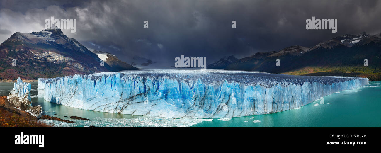 Le glacier Perito Moreno, Lago Argentino, Patagonie, Argentine Banque D'Images