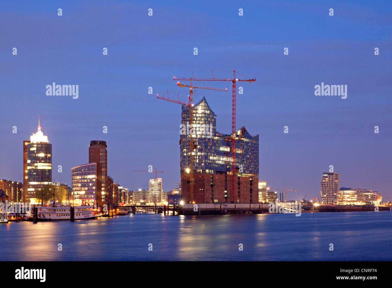 Elbe Philharmonic Hall, Unilever House (à droite) et Harbour City, Hambourg, Allemagne Banque D'Images