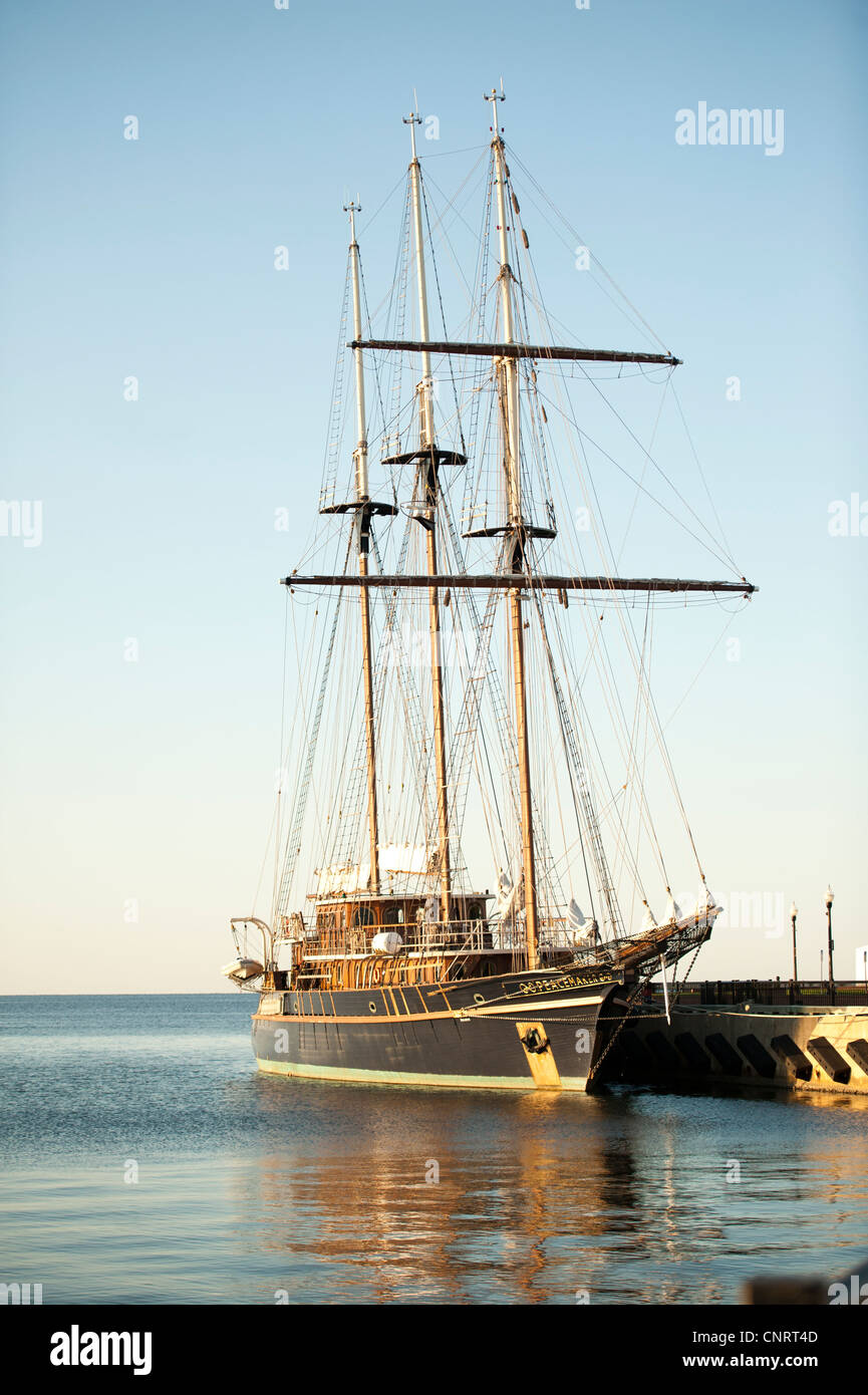 Tall Ship 'Peacemaker' accosté à Pensacola, Floride Banque D'Images Tall Ship 'Peacemaker' accosté à Pensacola, Floride Banque D'Images