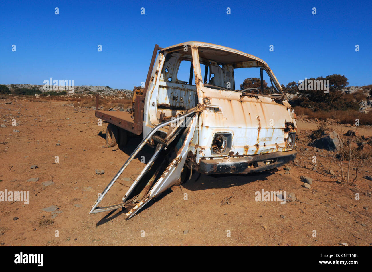 Vieille carcasse de voiture sur Creta, Grèce, le Creta Banque D'Images