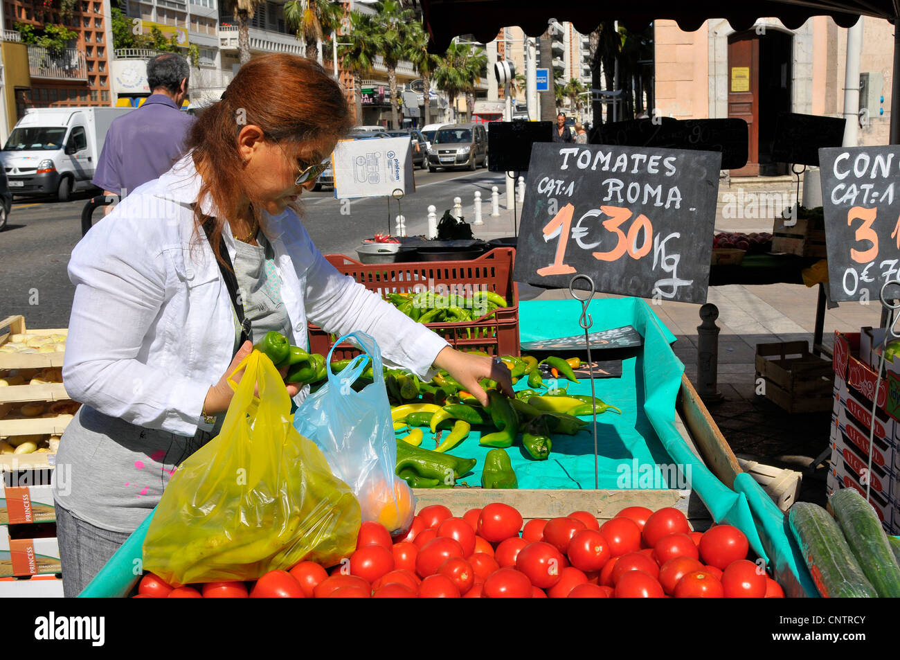 SelectsRed Marché de l'affichage client Tomates Toulon France French Riviera Méditerranée Europe Harbour Banque D'Images