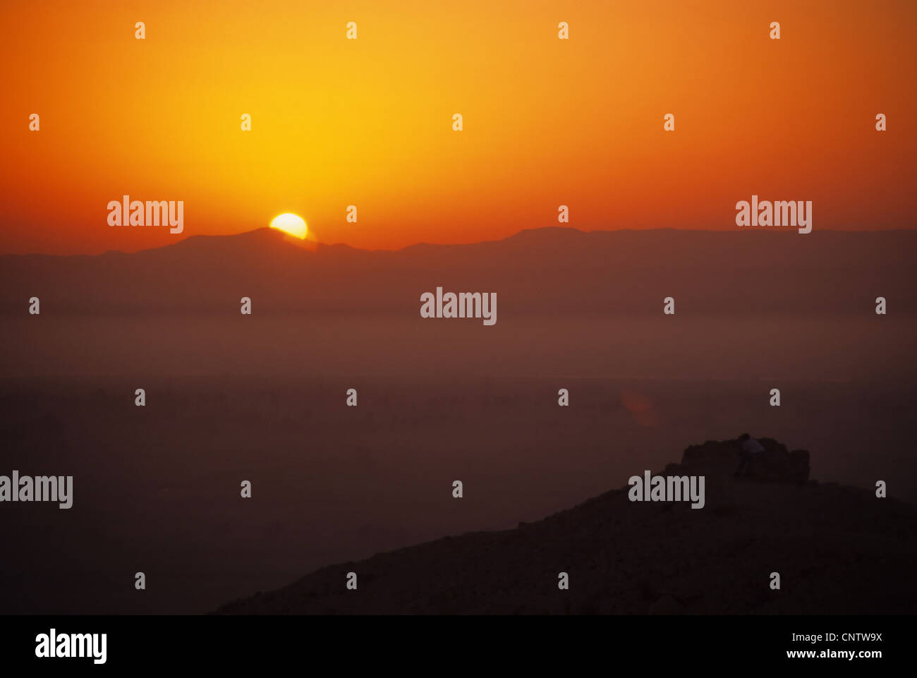 Le lever du soleil, Vallée des Rois Egypte Louxor Banque D'Images
