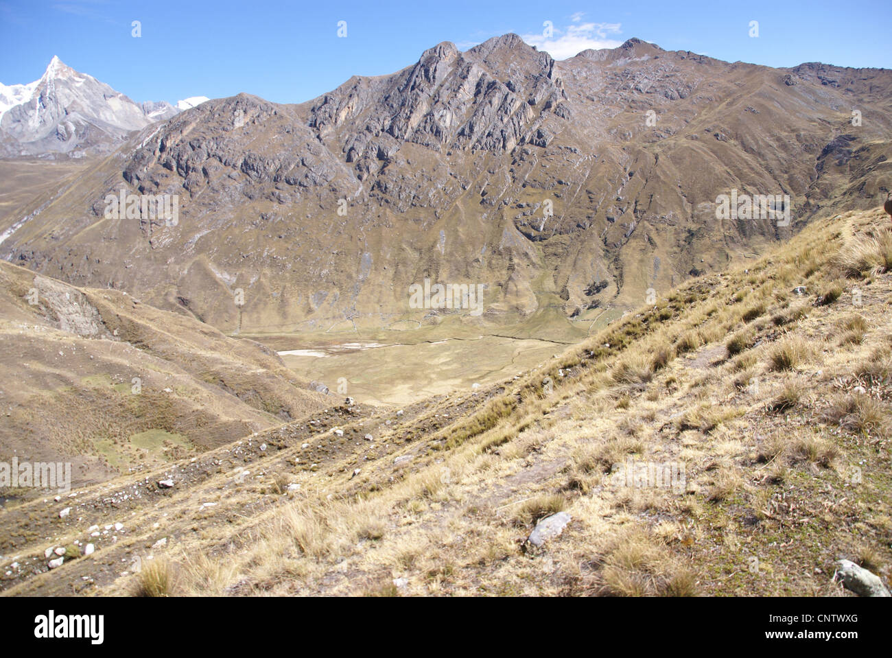 Montagne sauvage dans le Nevada Jurau,Andes Pérou, Amérique du Sud Banque D'Images
