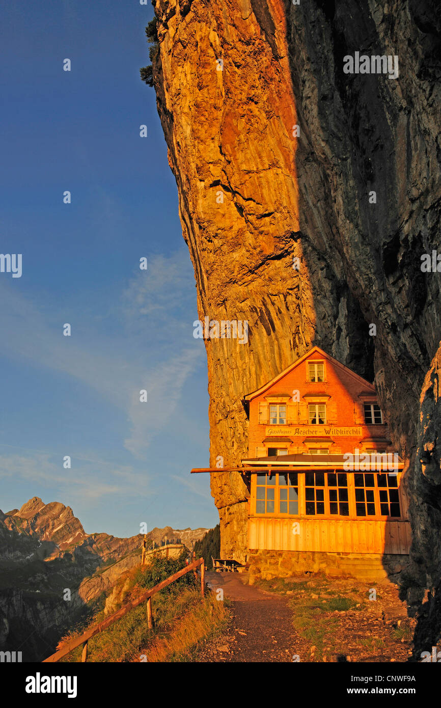 Aescher Mountain Inn dans le massif de l'Alpstein, Suisse, Appenzell , Wildkirchli Banque D'Images