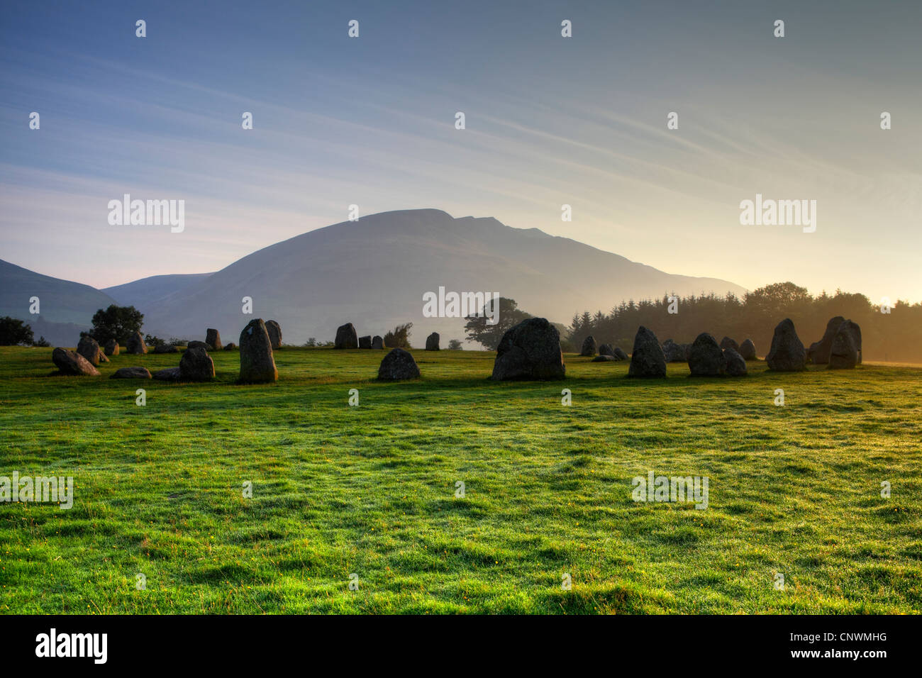 Castle rigg monument ancien en Cumbria au lever du soleil Banque D'Images