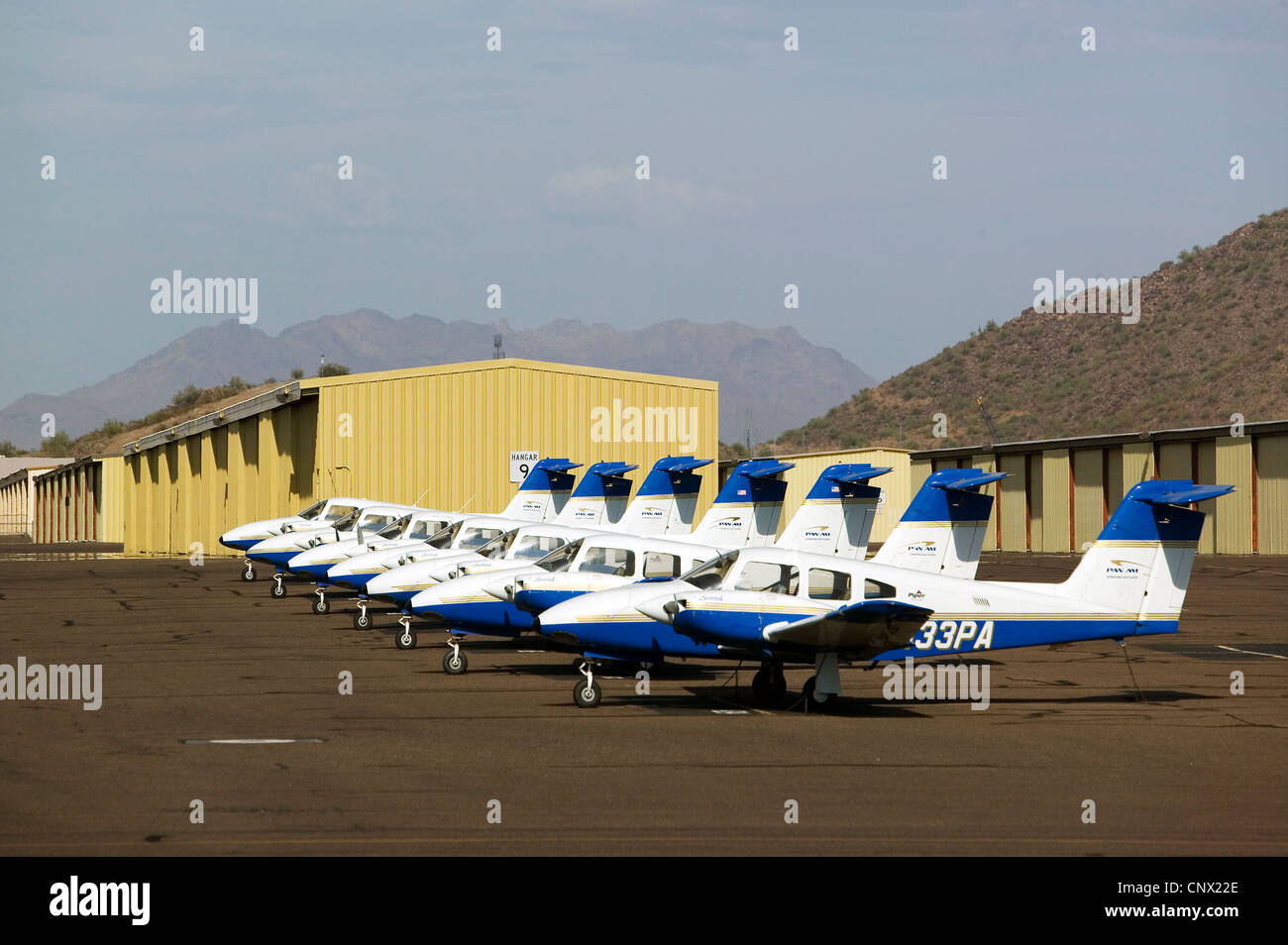 Lits jumeaux Seminole instructeurs de l'école de la Pan Am à Deer Park, Phoenix, Arizona ; pilotage avion ; avion ; aviation ; flying Banque D'Images