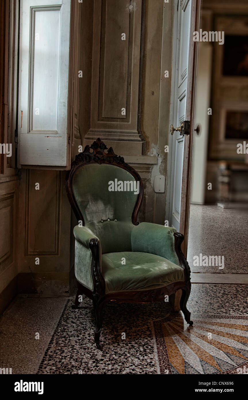 Un fauteuil dans la Villa Durazzo (Santa Margherita Ligure) - Italie Banque D'Images