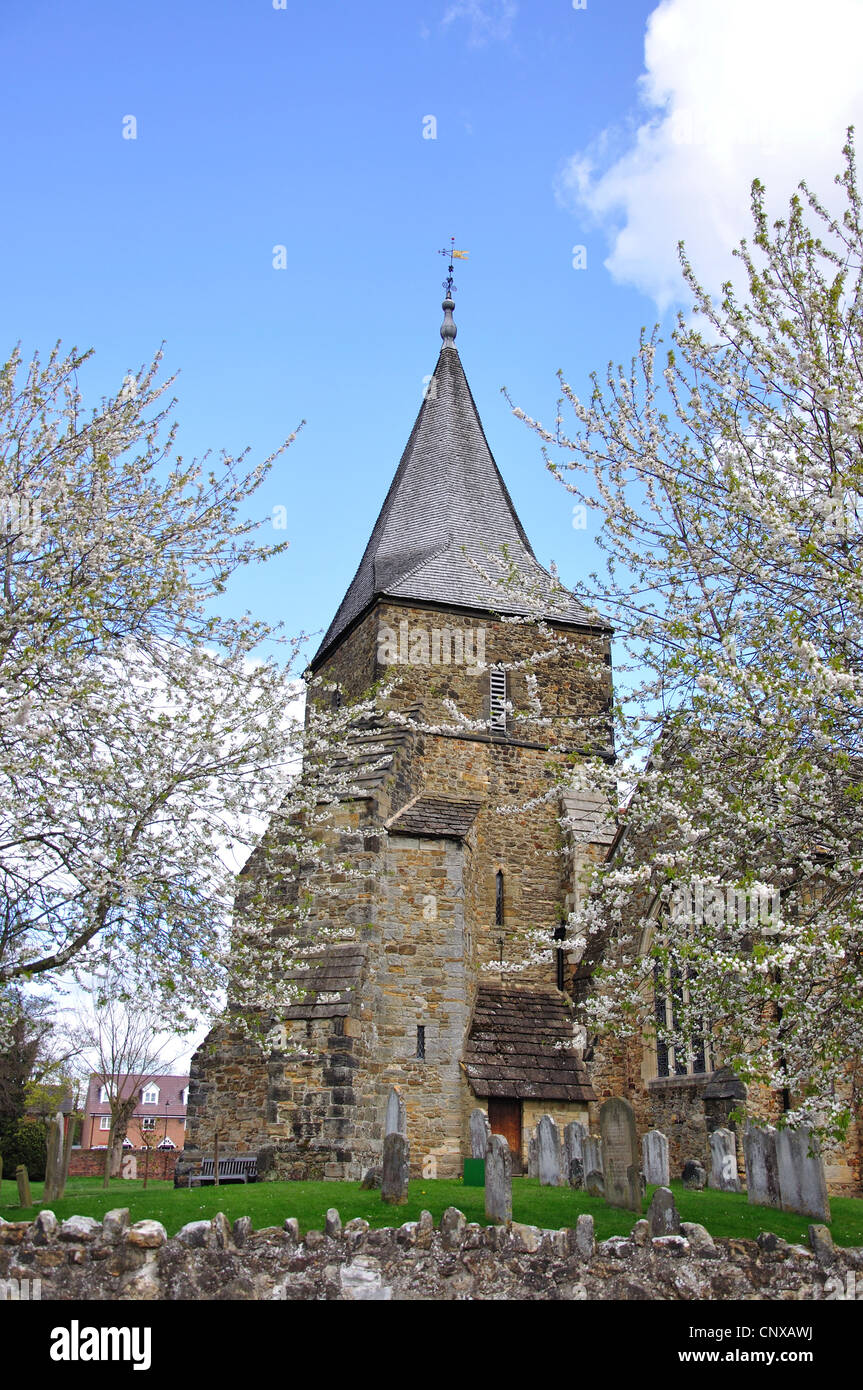 L'église paroissiale de St Pierre et St Paul, la rue de l'Église, Edenbridge, Kent, Angleterre, Royaume-Uni Banque D'Images