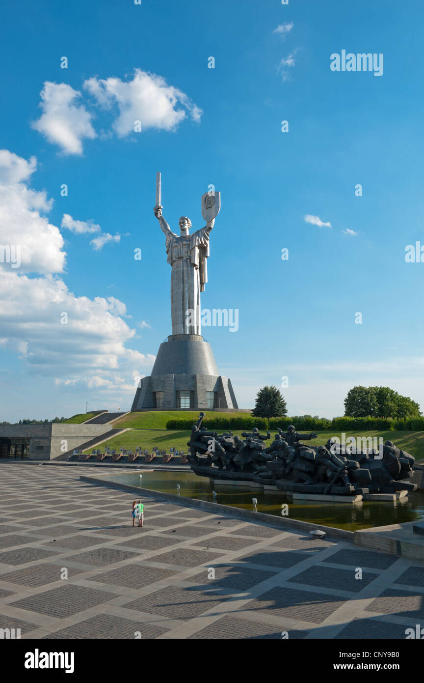 Rodina Mat - la patrie Monument et Musée national de l'histoire de la Grande Guerre Patriotique 1941-1945, Kiev, Ukraine, Banque D'Images
