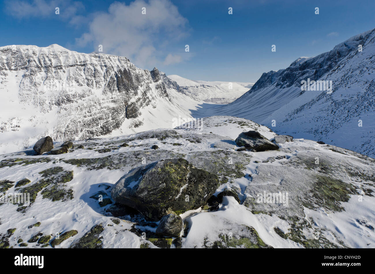 Vue d'Reaiddavaggi Stuor vallée et sur la montagne Kebnekaise, Nallo est tombé, la Suède, la Laponie, Norrbotten Banque D'Images