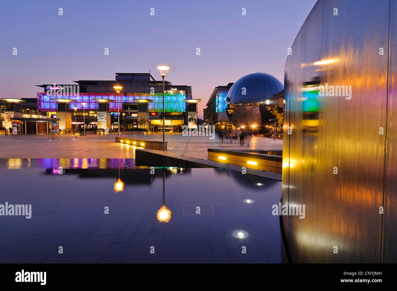 La place du millénaire dans le centre-ville de Bristol, Royaume-Uni Banque D'Images