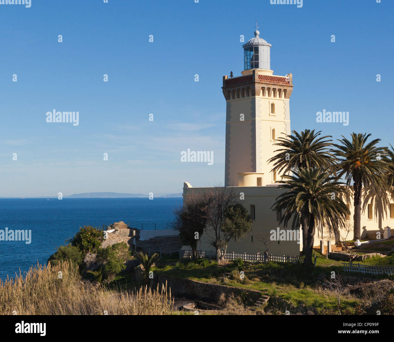 Le cap Spartel, près de Tanger, au Maroc. le phare. Banque D'Images