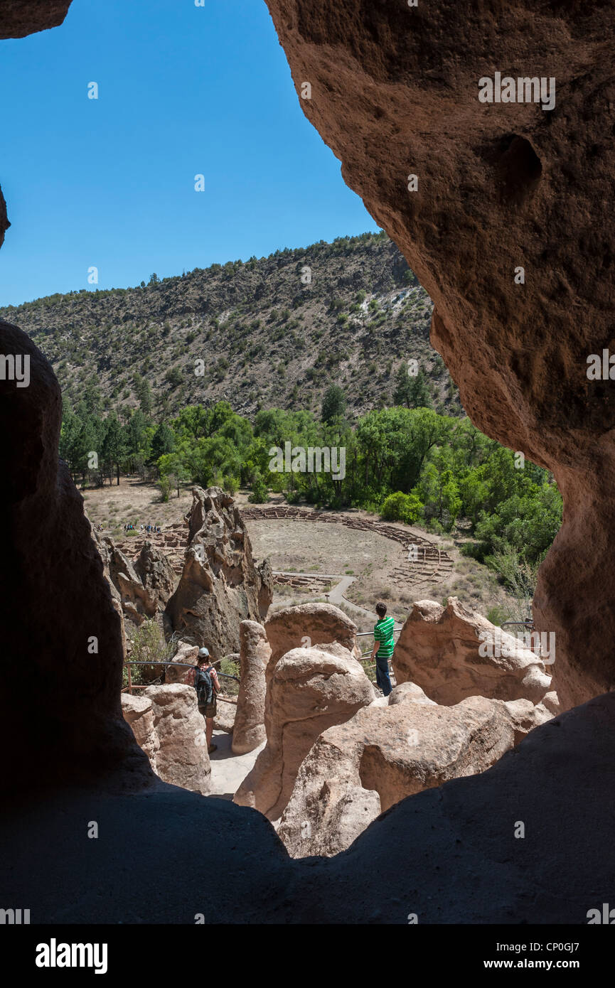 Yapashi Ruines Bandelier National Monument au sud-ouest du Nouveau Mexique USA Canyon Frijoles Banque D'Images