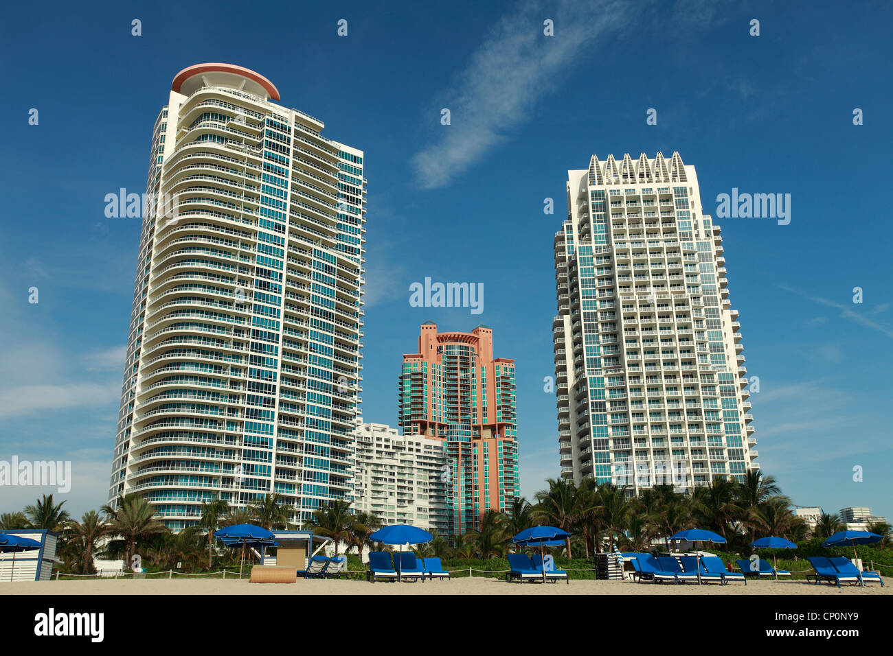 Condos et Hôtels à South Beach, Miami - Sans perspective corrigée Banque D'Images