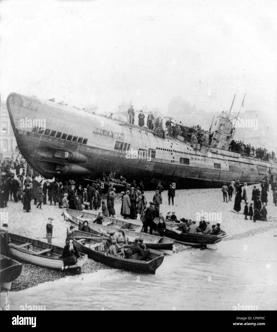 U-bateau échoué sur la côte sud de l'Angleterre après la cession, la Première Guerre mondiale Banque D'Images