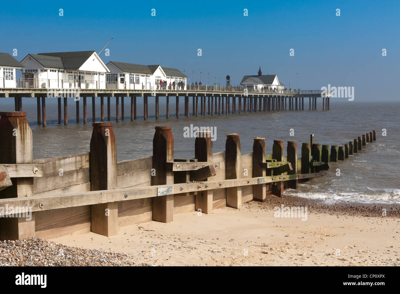 Plage de Southwold Pier et dans le comté de Suffolk Anglais Banque D'Images