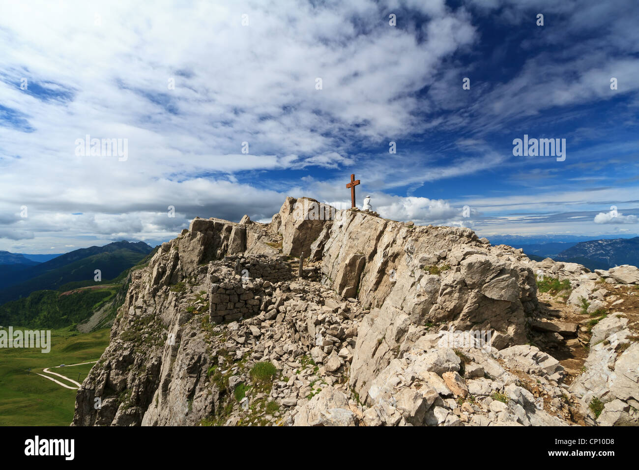 Vue panoramique depuis le mont Castellazzo, Rolle. Le Trentin, Italie Banque D'Images