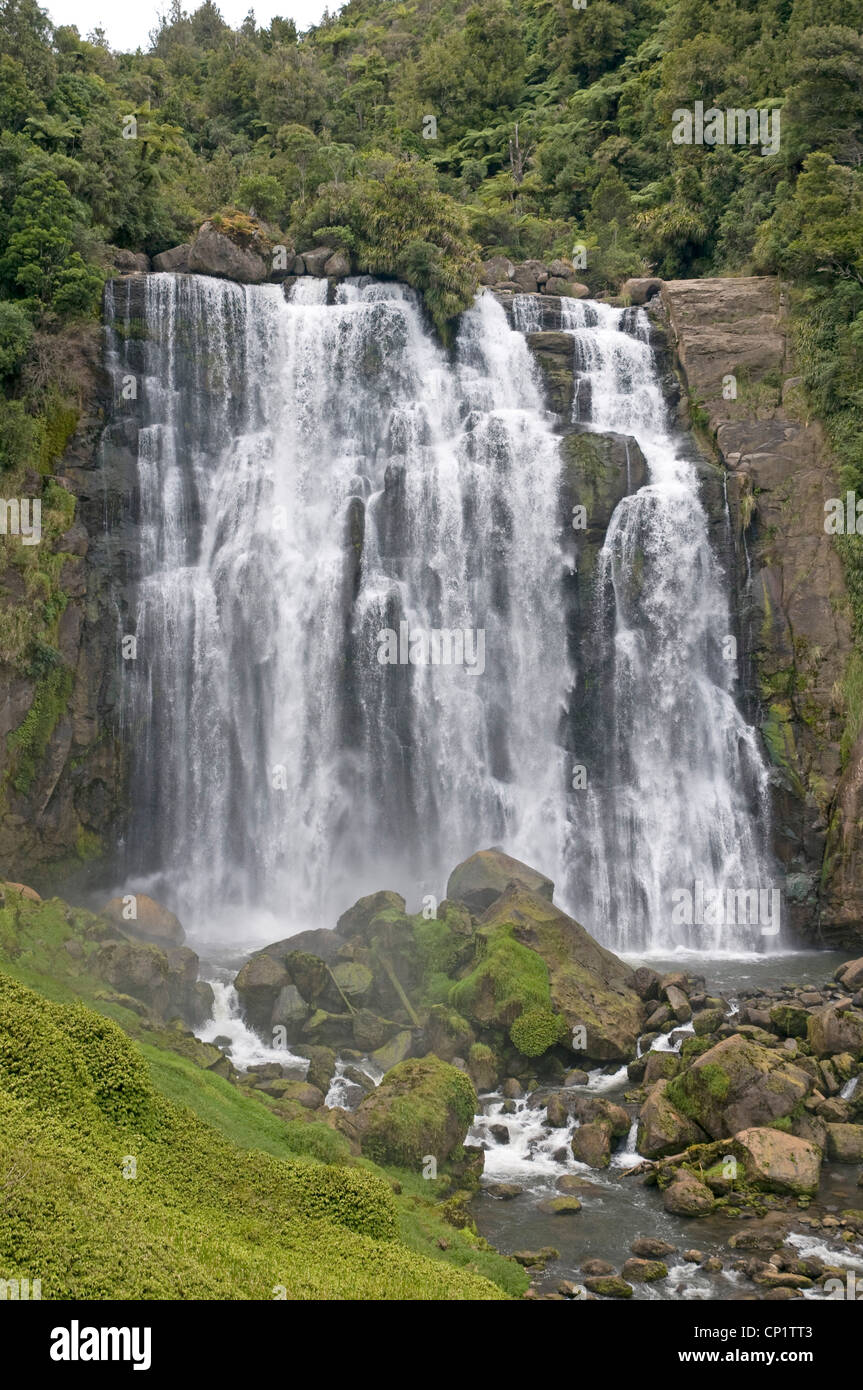 Marokopa Falls, North Island, New Zealand Banque D'Images