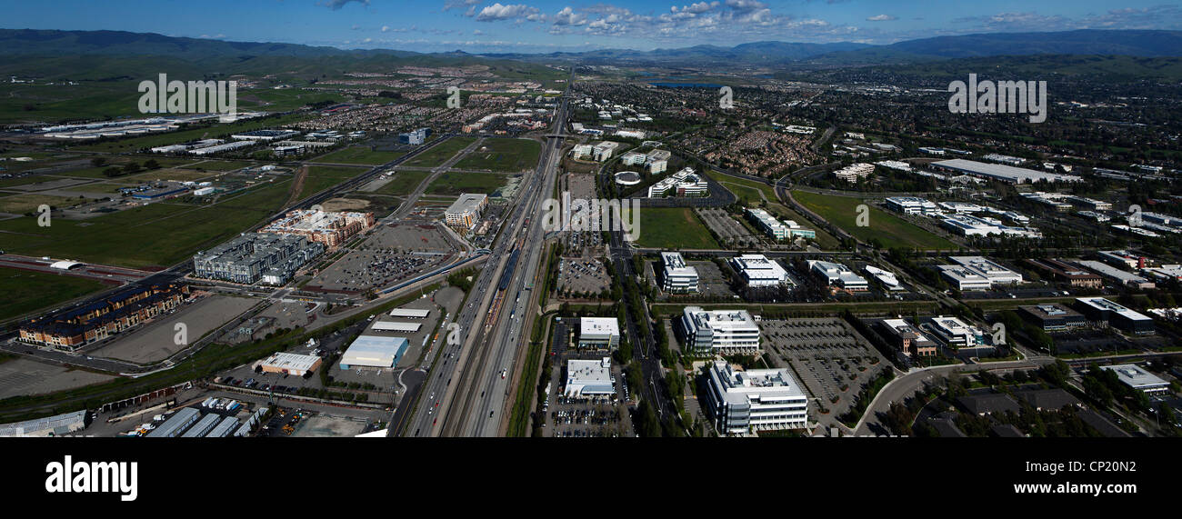 Photographie aérienne I-580 Hacienda Business Park, Pleasanton, comté d'Alameda, Californie Banque D'Images